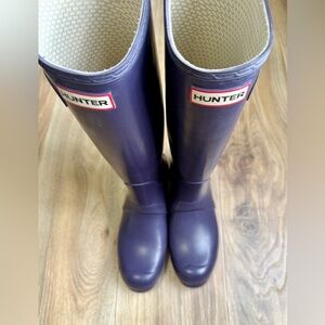 Hunter  Original Tall Wellington Womens 9M/10F Boots Purple EUC